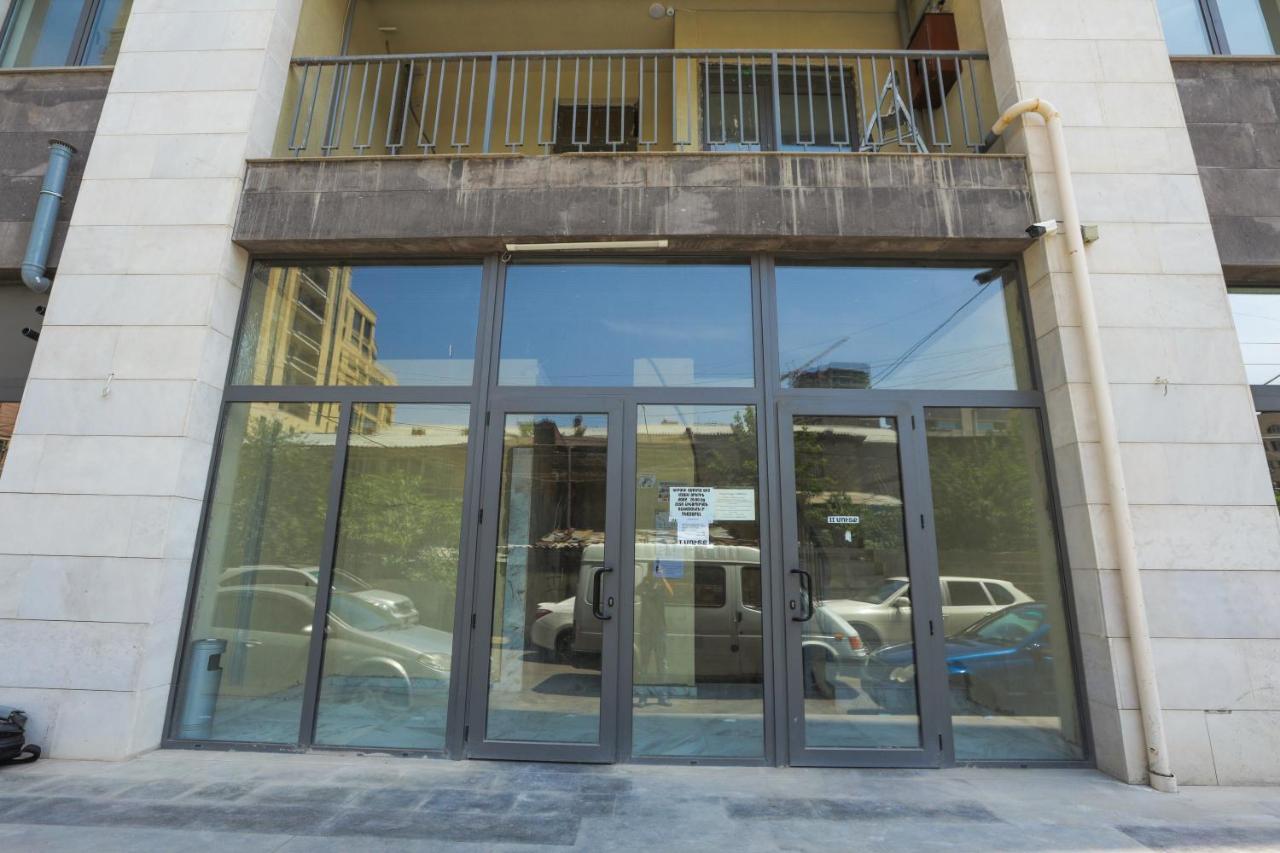 Stay Inn Apartments On Amiryan 26/4 Erivan Exterior foto